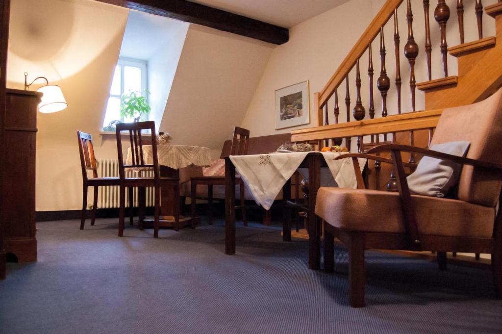 Gasthof Landhotel Hirsch Ostrach Rum bild